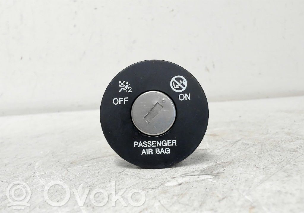 KIA Optima Interruptor de encendido/apagado del airbag de pasajero 