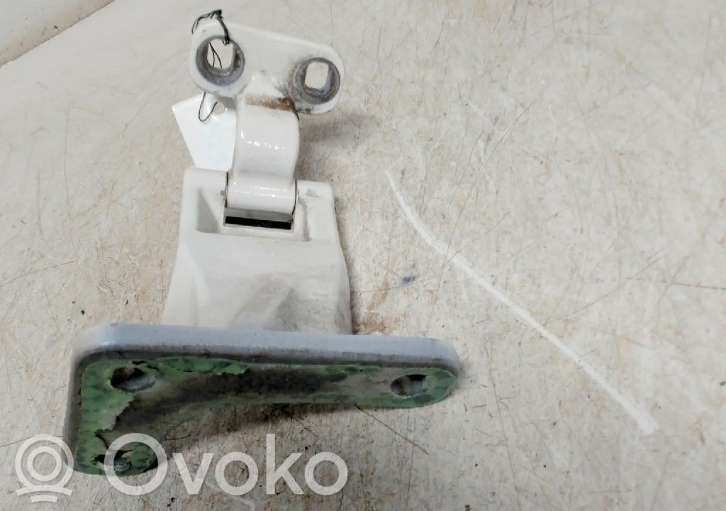 Volkswagen Caddy Rear door upper hinge 