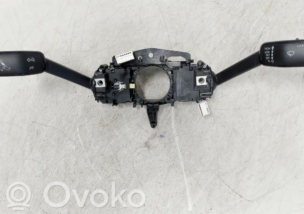 Volkswagen Caddy Commodo, commande essuie-glace/phare 