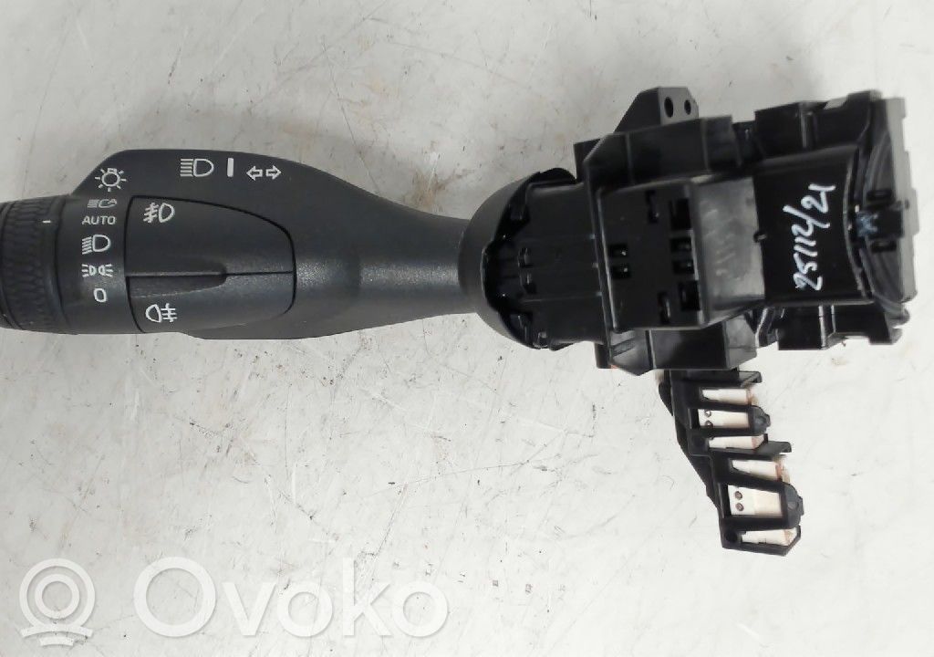 Indicator stalk   32266889,31674102
