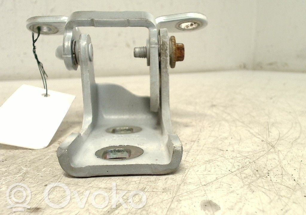 Opel Insignia A Front door upper hinge 