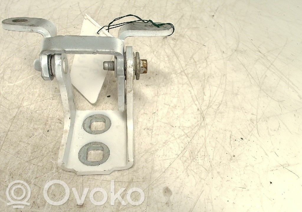 Opel Insignia A Rear door upper hinge 
