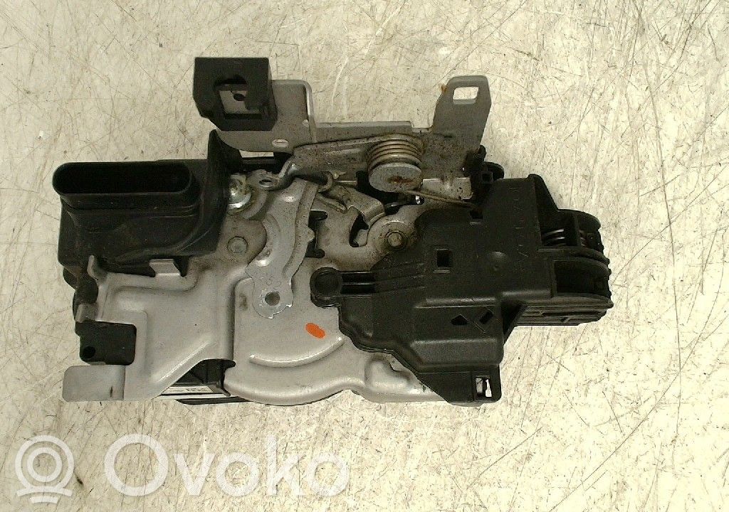 Front door lock   32353630,C73367101,31462456
