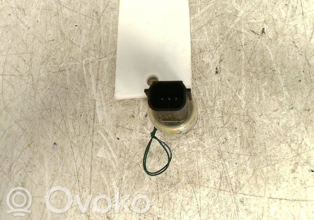 Ford Ranger Air conditioning (A/C) pressure sensor 