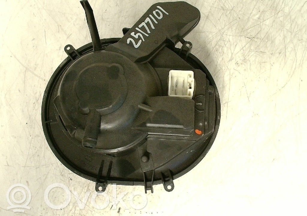 Lämmittimen puhallin   31320393