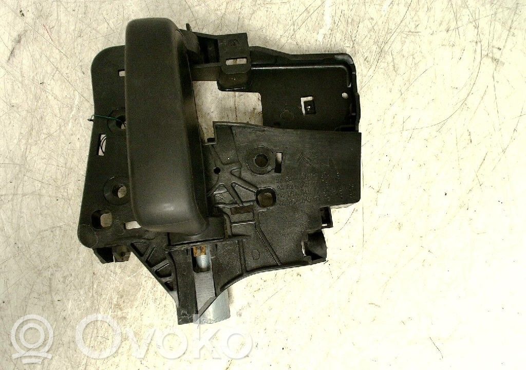 Manecilla interna puerta delantera   9144F2