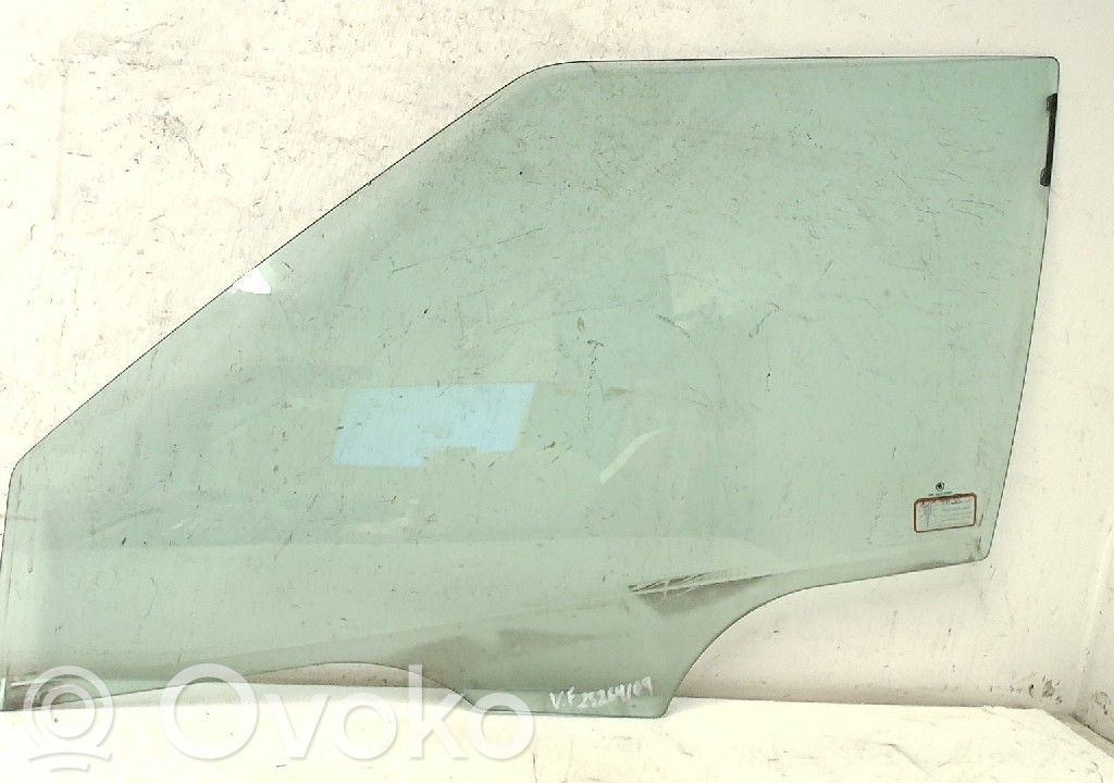 Skoda Fabia Mk2 (5J) Szyba drzwi przednich 