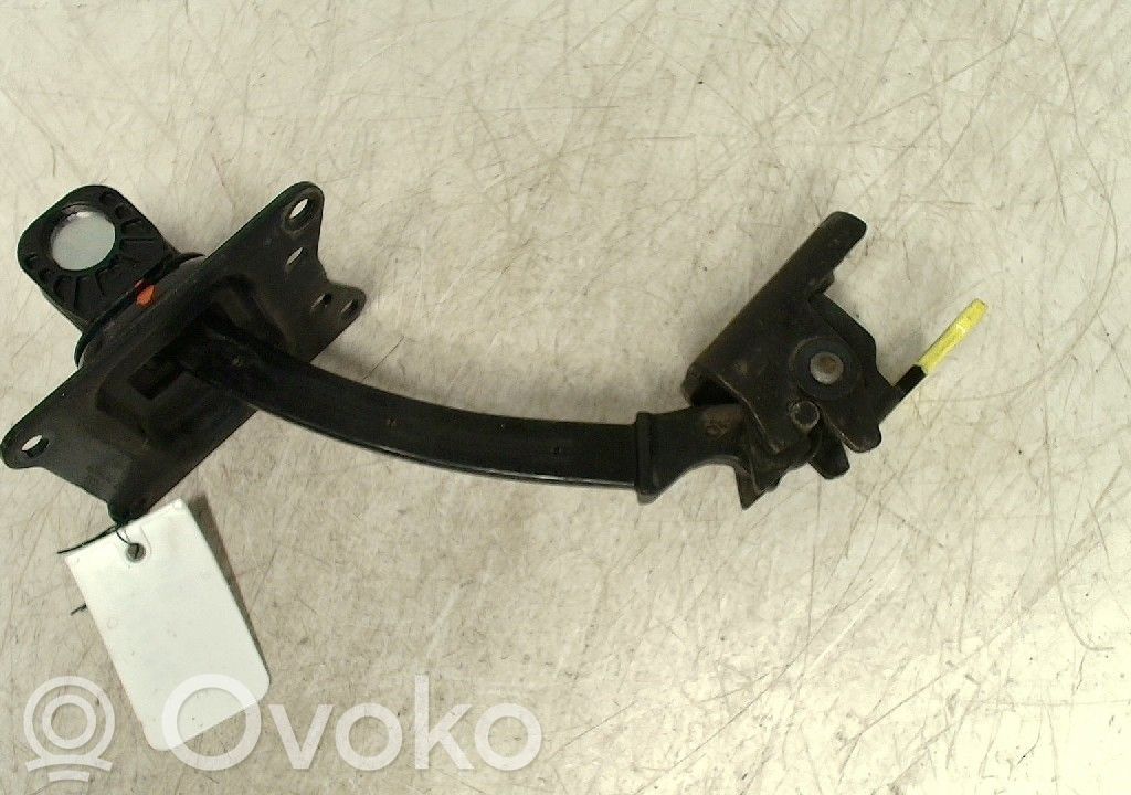 Peugeot Partner III Etuoven pidätin 