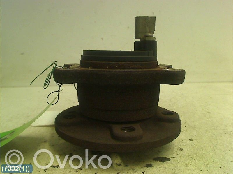 Volvo V70 Rodamiento de cubo de rueda trasera 