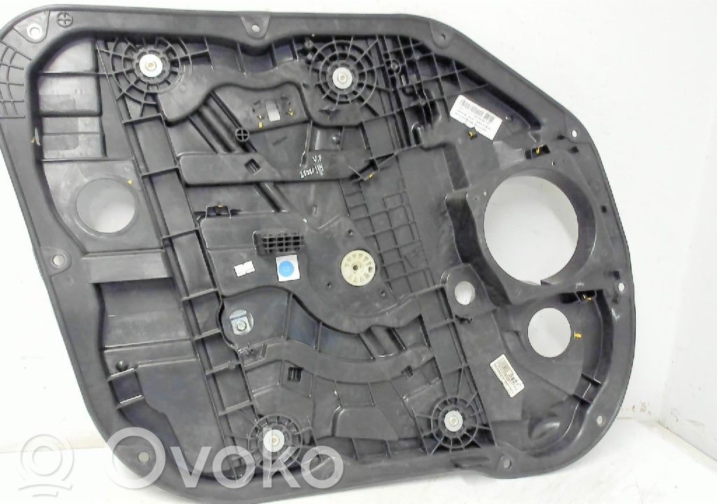 KIA Carens III Mecanismo para subir la puerta delantera sin motor