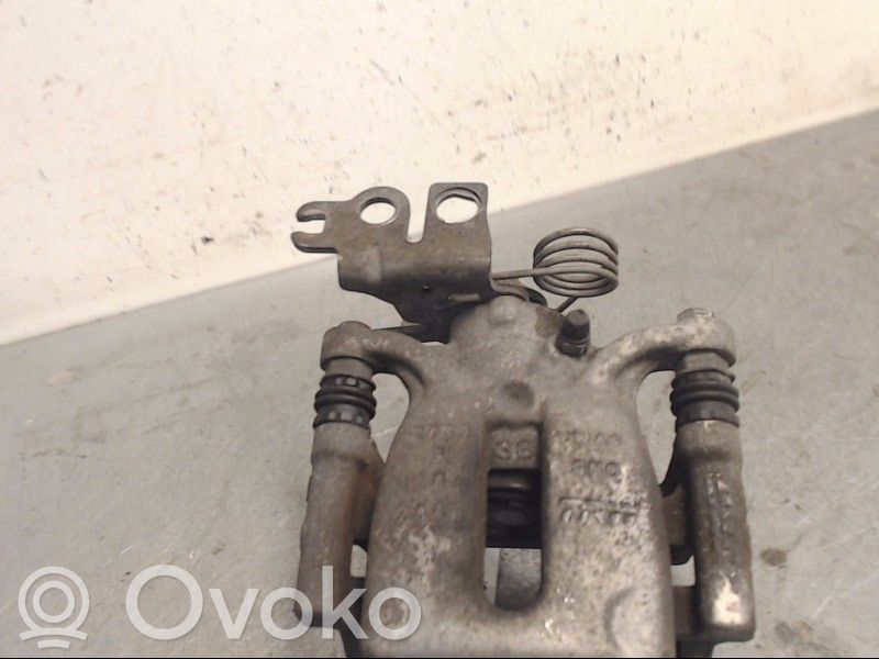 Volkswagen Caddy Pinza del freno posteriore
