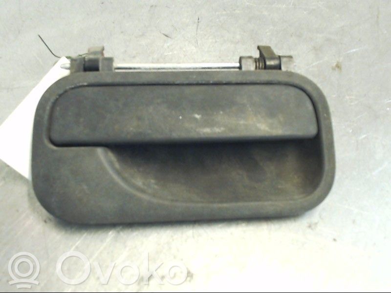 Manecilla externa puerta delantera