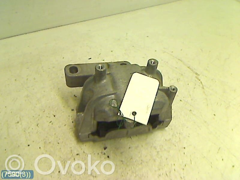 Volkswagen Caddy Suport motor 