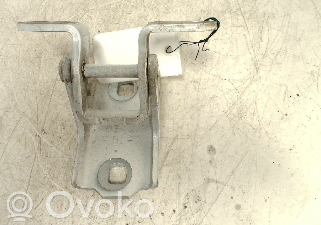 Opel Insignia A Front door lower hinge 