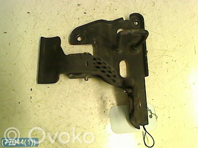 Engine bonnet/hood lock/latch loop/hook   4F0823480B