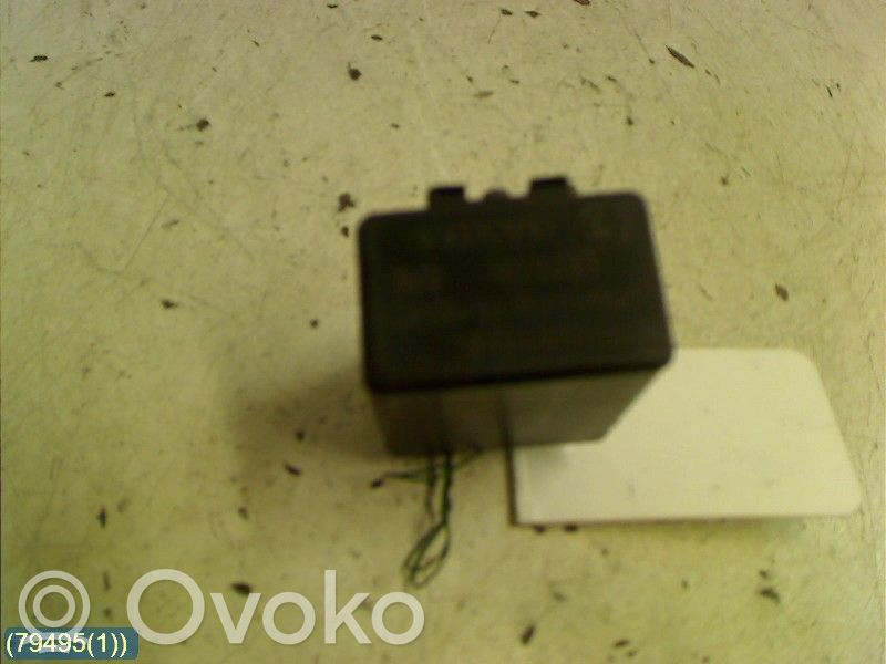 Volvo 740 Lasinpyyhkimen rele 
