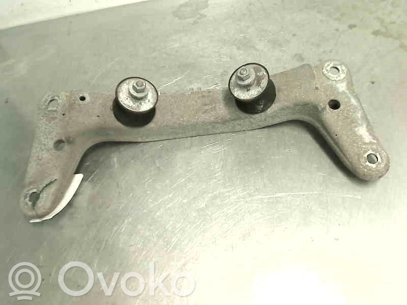 BMW 3 E90 E91 Gearbox mounting bracket 