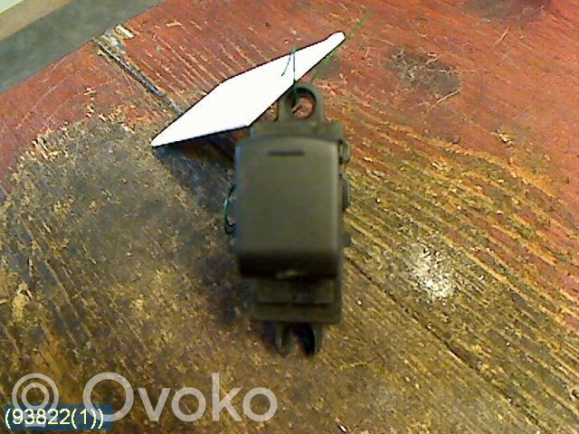 Nissan Qashqai Electric window control switch 