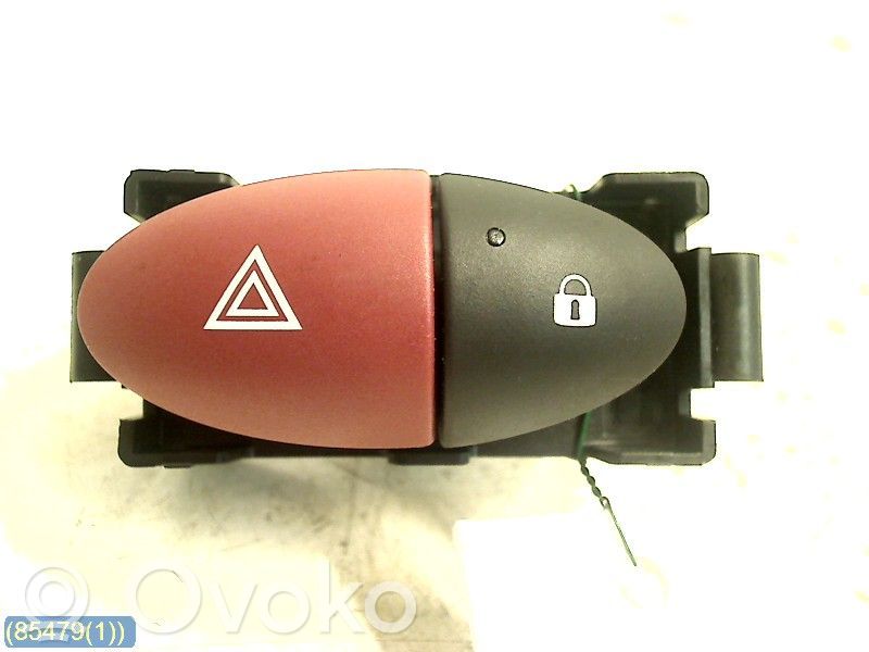 Botón interruptor de luz de peligro   252100991R,252100991RB