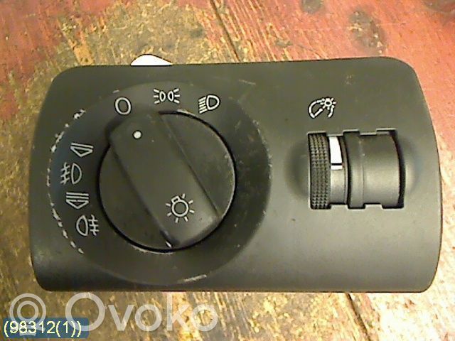 Interrupteur d’éclairage   4B1941531E,04058000LK