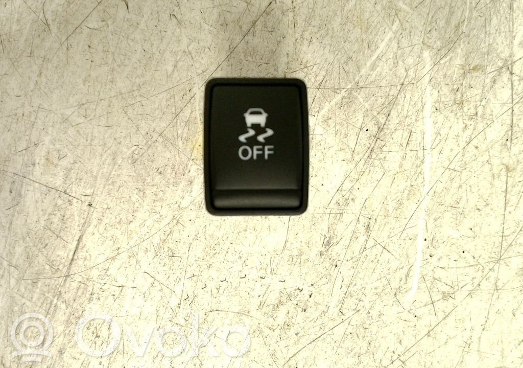 Nissan Qashqai Traction control (ASR) switch 