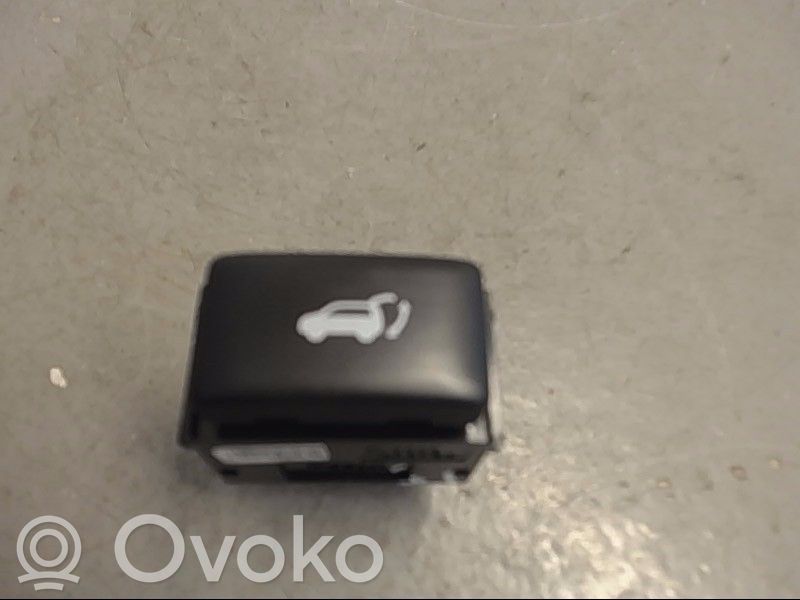 Nissan X-Trail T32 Tailgate/boot open switch button 