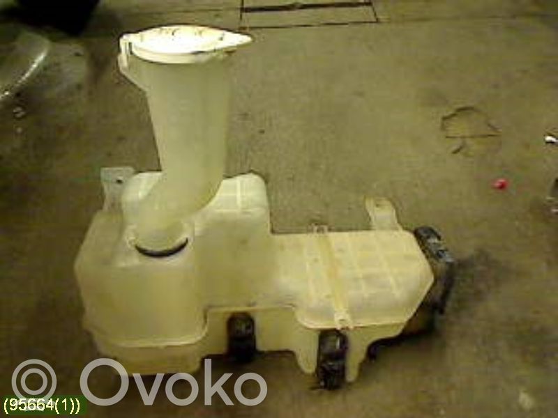 Mitsubishi Pajero Langų skysčio bakelis 