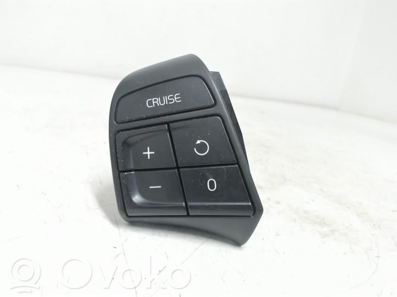 Volvo V70 Kruīza kontroles slēdzis 