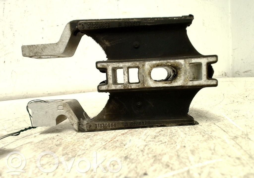 Engine mounting bracket   31339956,31339956,31339956
