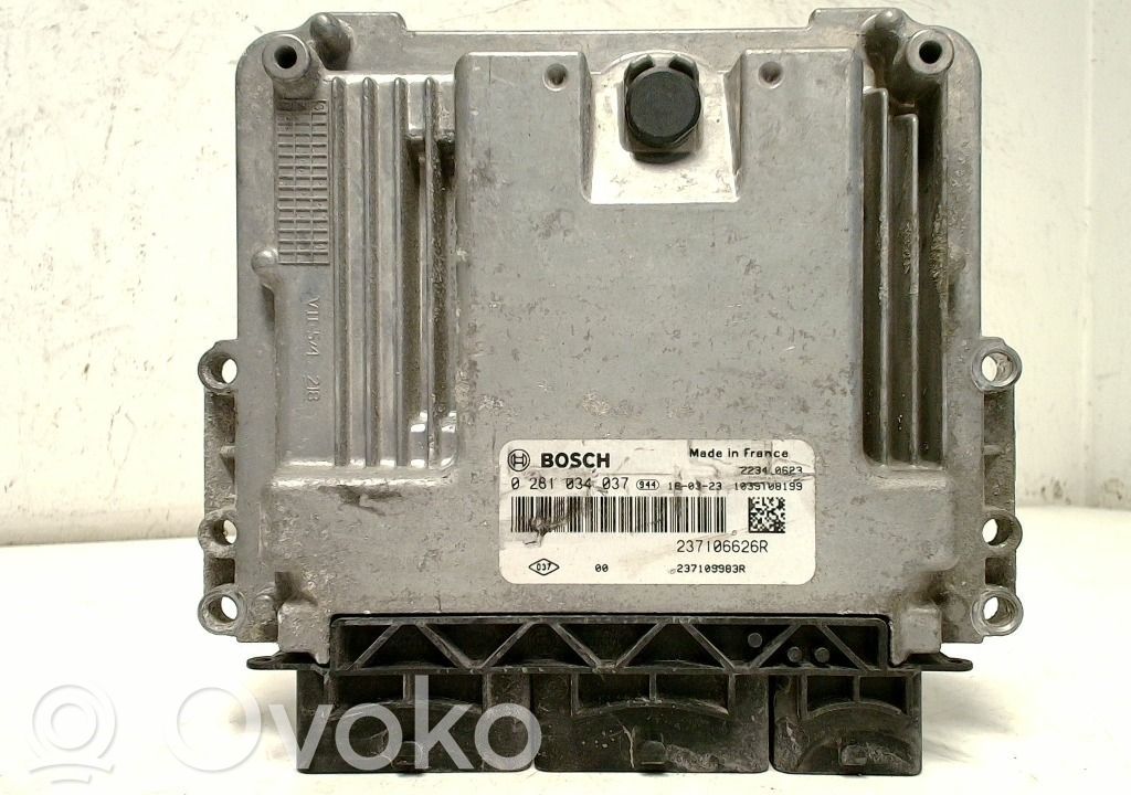 Renault Trafic III (X82) Injection control unit/module 