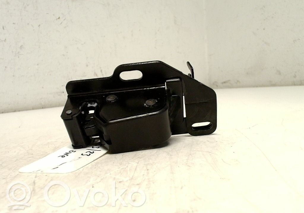 Opel Vivaro Rear door lock 