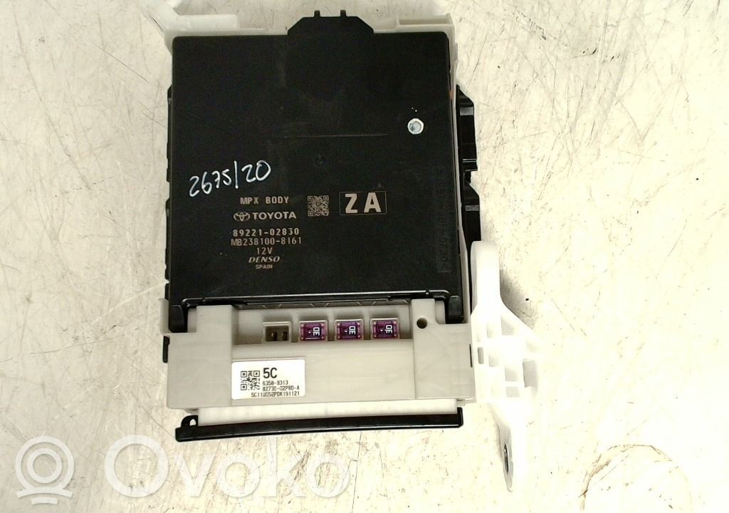 Toyota Corolla E210 E21 Comfort/convenience module 