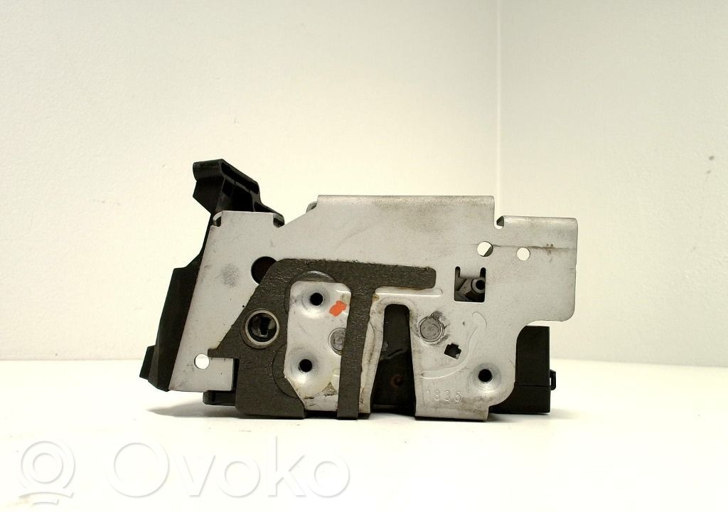 Etuoven lukko   2424809,BK31V219A64CJ,BK31V219A64CJ