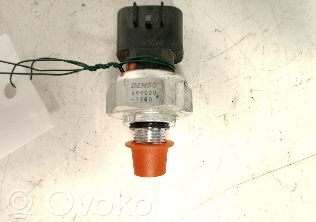 Ilmastointilaitteen paineanturi (A/C)   4990007880