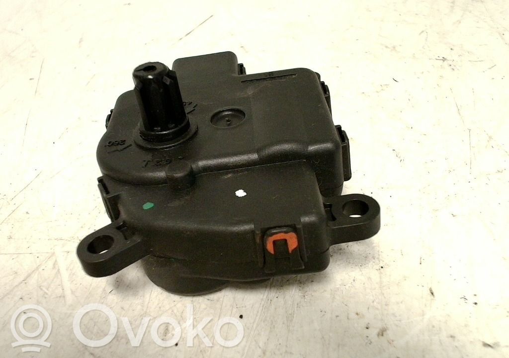 Ford Mondeo MK V Ilmastointilaitteen läpän käyttölaite/moottori (A/C) 