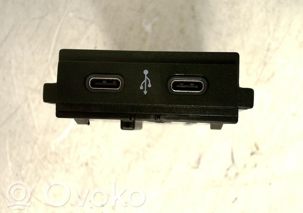 Volkswagen T-Roc Connettore plug in USB