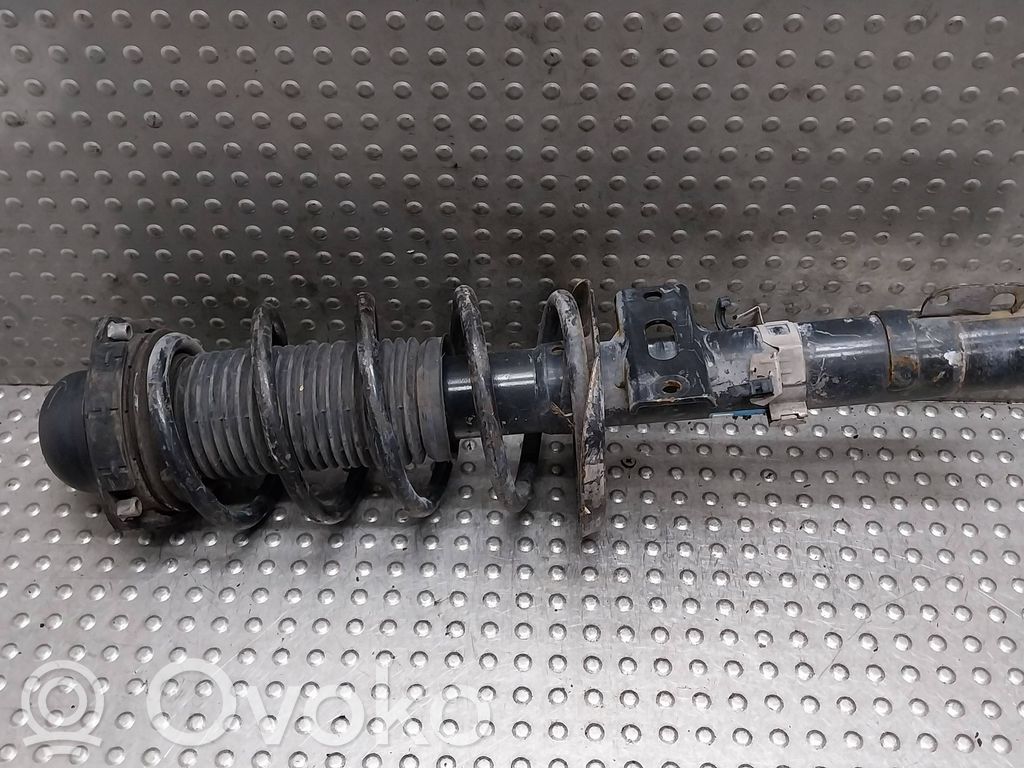 Volkswagen Polo IV 9N3 Amortyzator przedni 