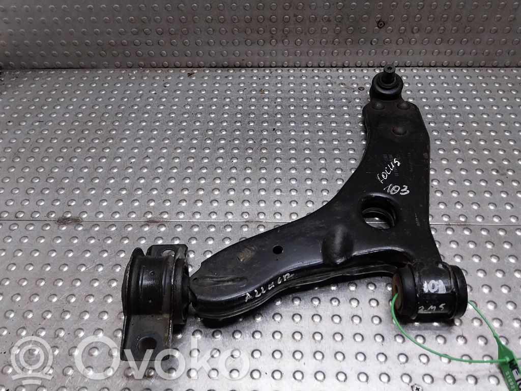 Ford Focus Рычаг 
