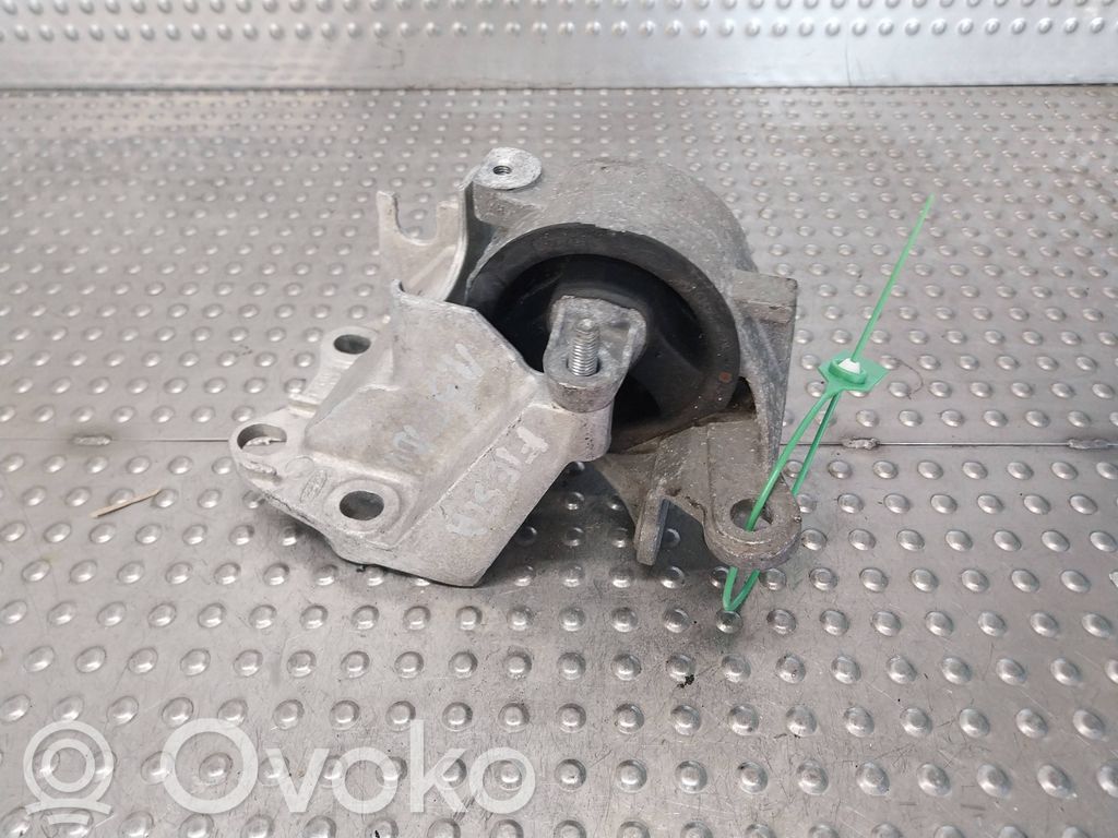 Ford Fiesta Pārnesumkārbas stiprinājuma kronšteins 