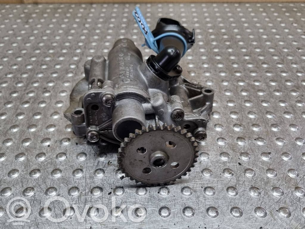 Volkswagen Golf VII Pompă ulei 