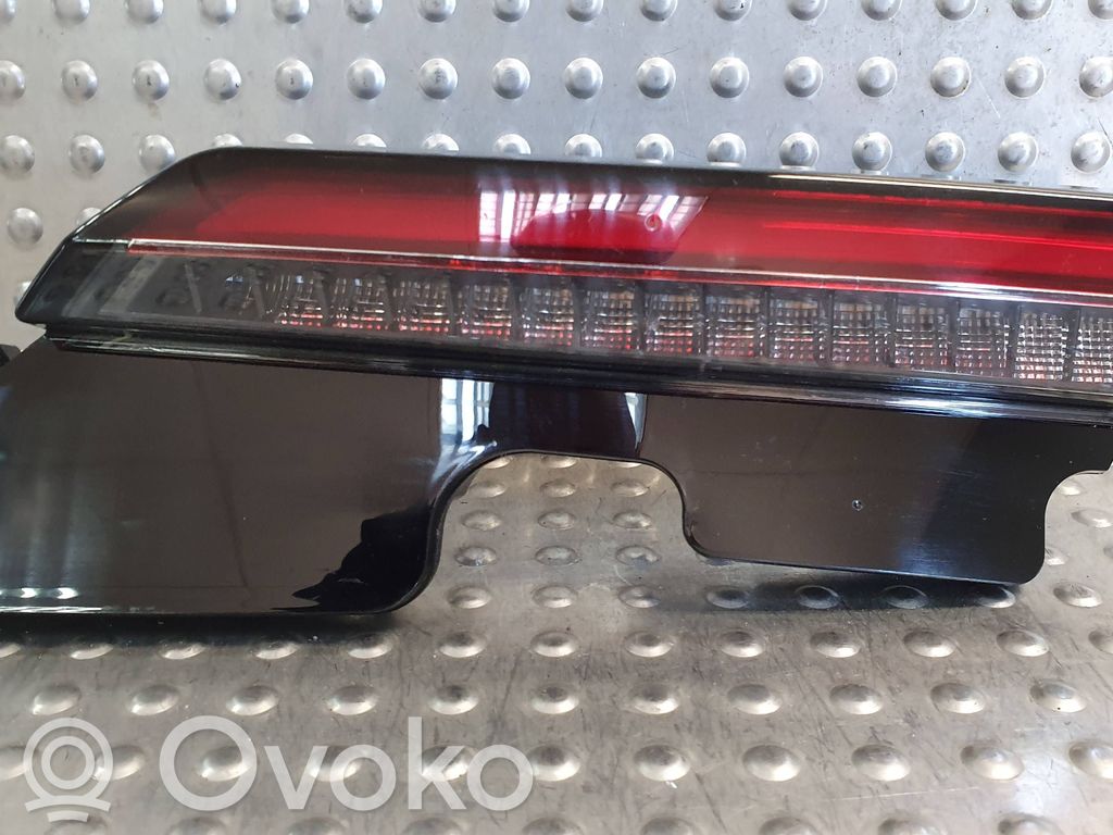 Volvo C40 Takaluukun takavalot 