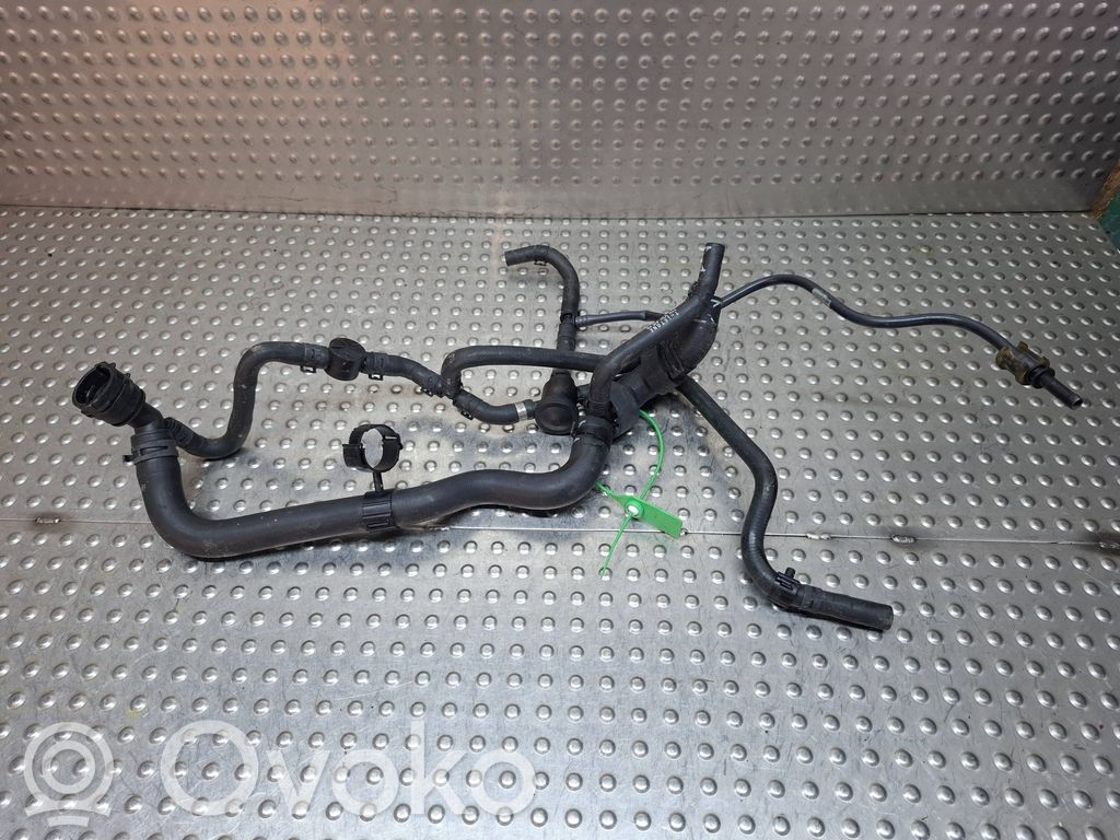 Volkswagen Crafter Tubo flessibile del liquido di raffreddamento del motore 