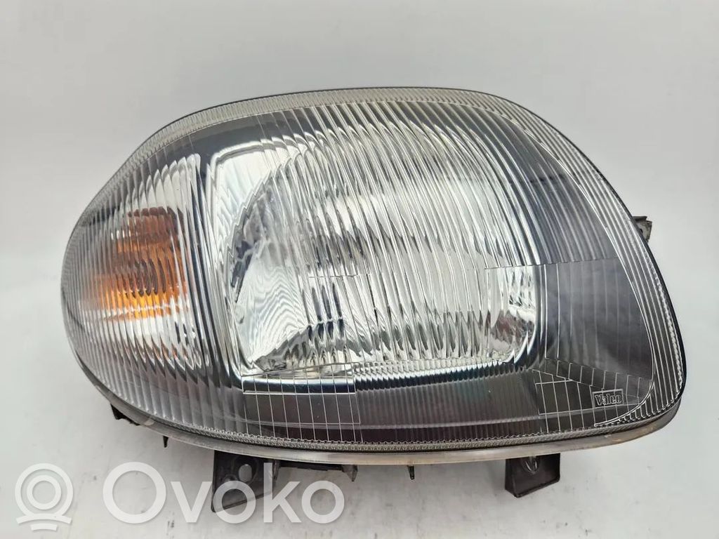 Renault Clio II Scheinwerfer 