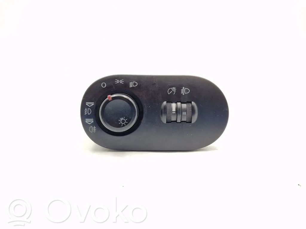Seat Ibiza III (6L) Interruptor de luz 