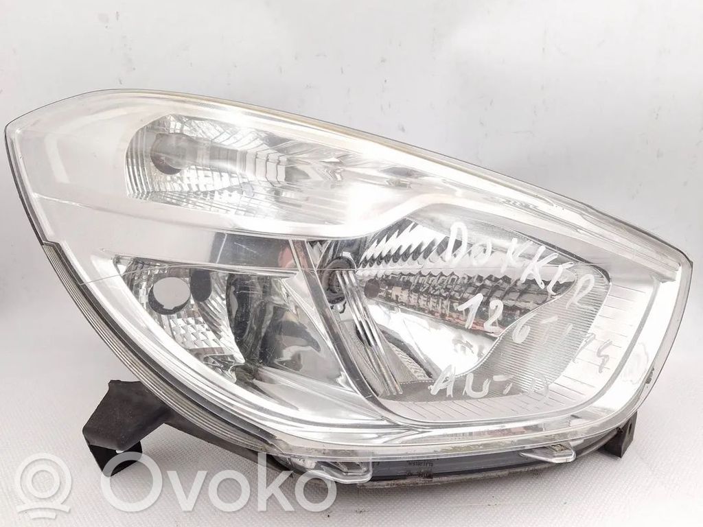 Dacia Dokker Lampa przednia 