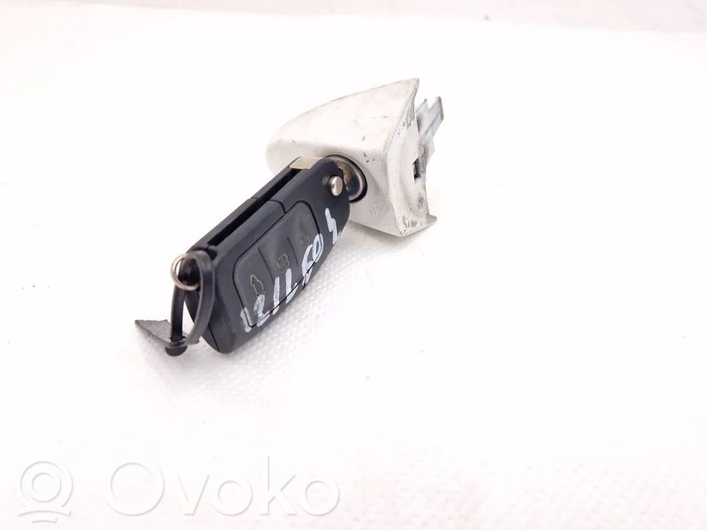 Ford Fiesta Cerradura de puerta delantera 