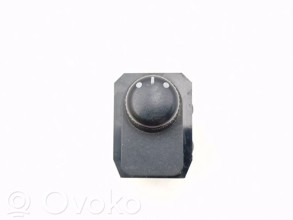 Opel Agila B Wing mirror switch 