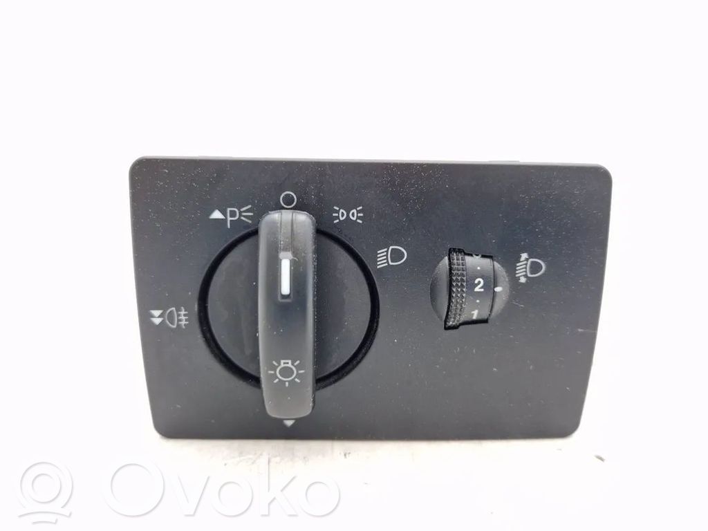 Ford Focus Light switch 
