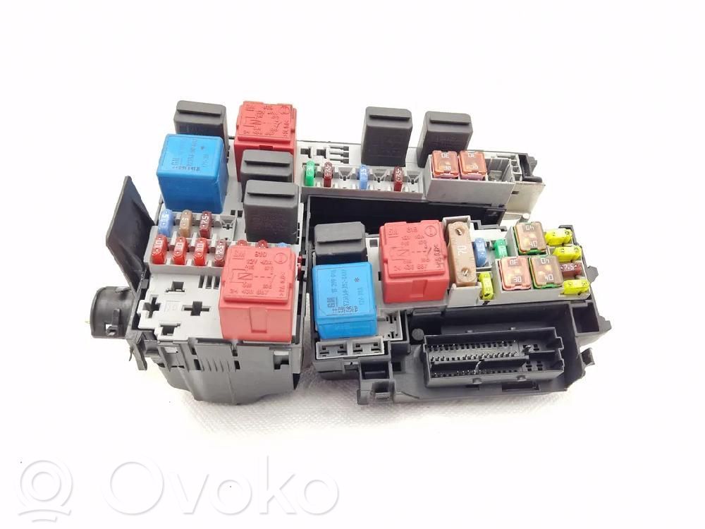 Opel Corsa D Fuse module 