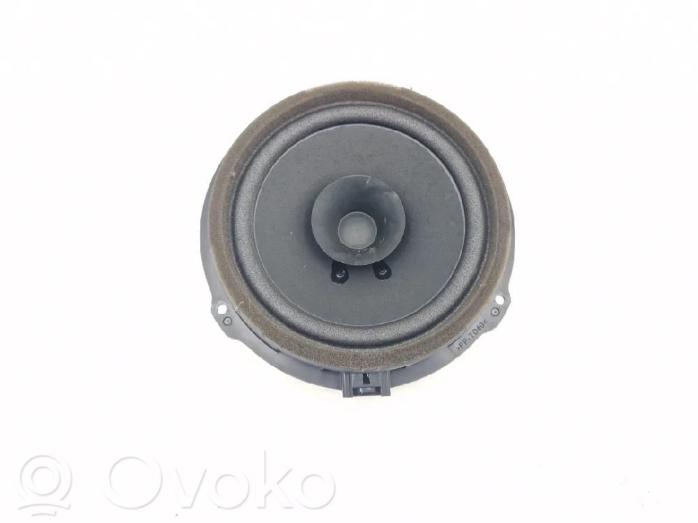 Ford Fiesta Altoparlante portiera posteriore 